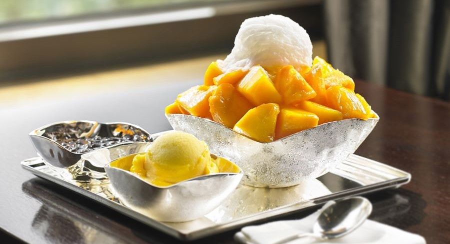 popular korean dishes, seoul korean cuisine, mango bingsu, marinated crab, spring summer cuisine